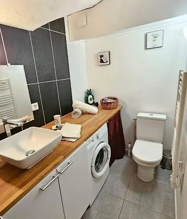 Apartamento La Petite Ourse #terrasse#vulcania Saint-Ours (Puy-de-Dome)